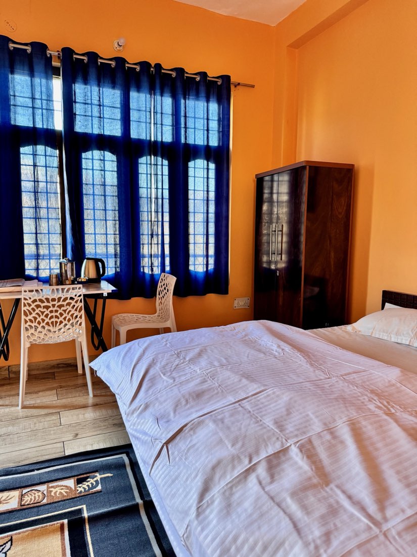 Himalayan and Valley View Balcony Room — Room 2 photo 2